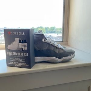 Cool Grey 11s